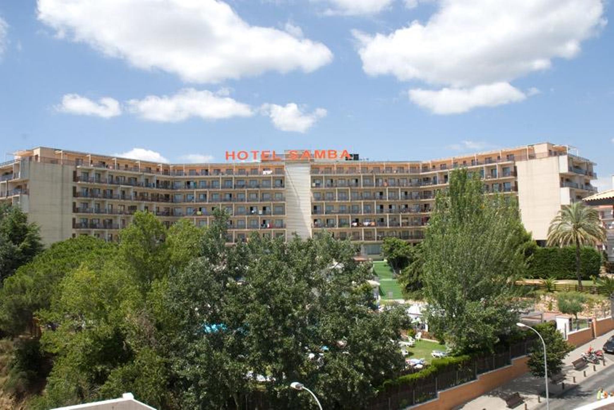 Vista Exterior Hotel Samba