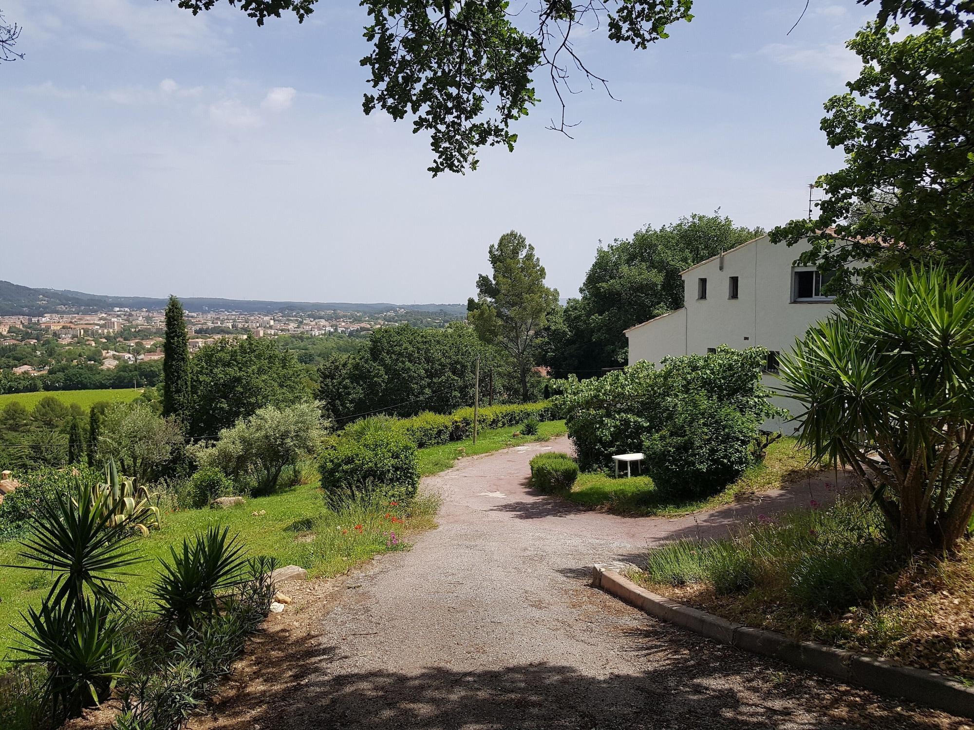 Vista Exterior Villa Manoé