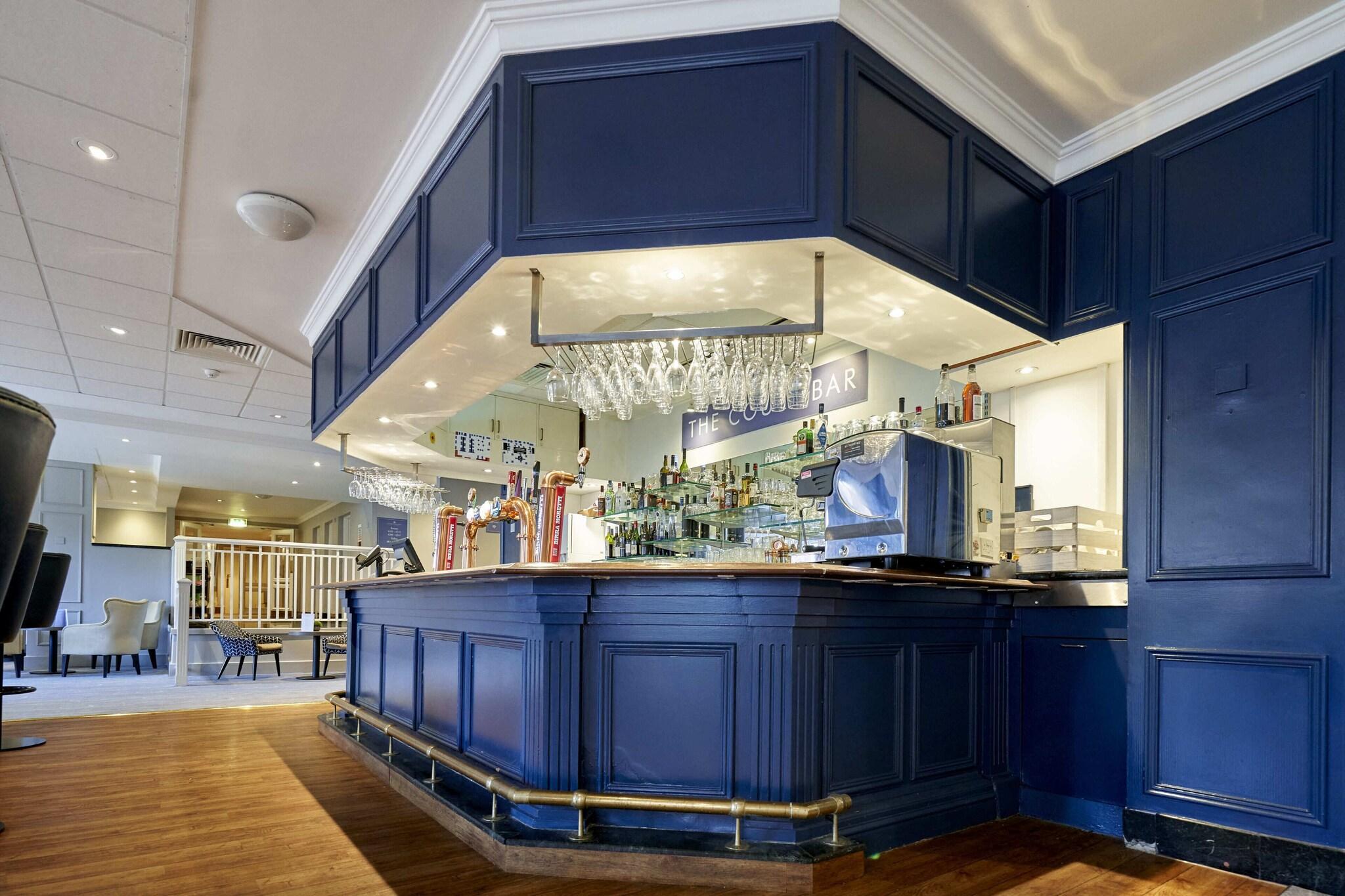 Bar/Salón Coldra Court Hotel by Celtic Manor