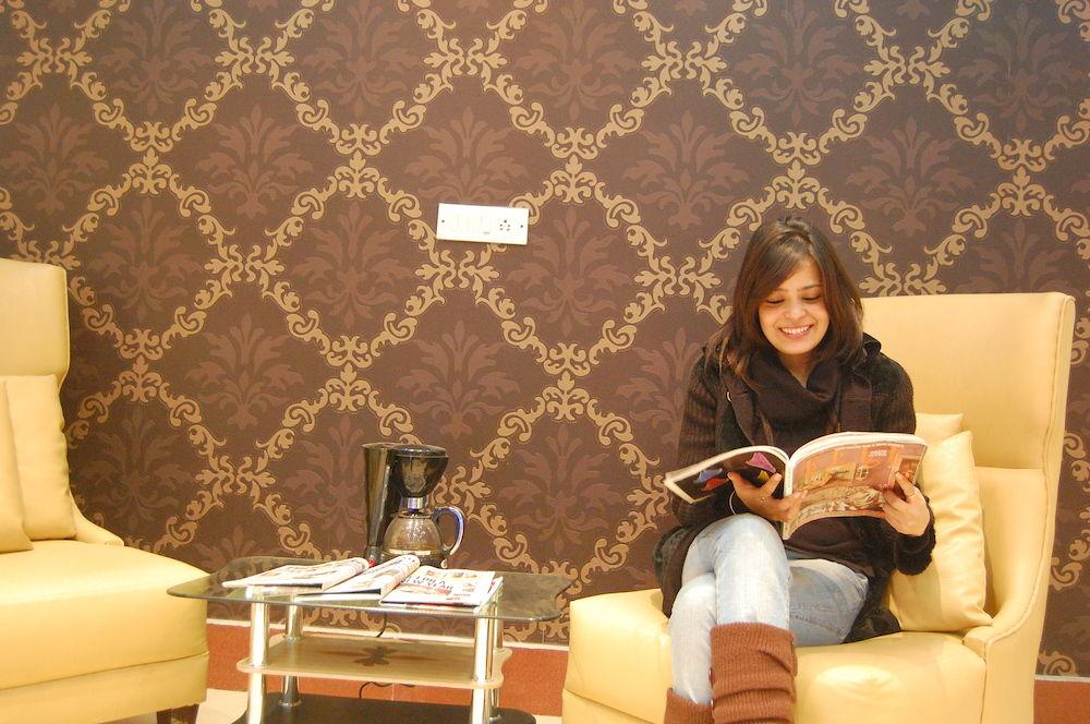 Vista Lobby Hotel Delhi Aerocity