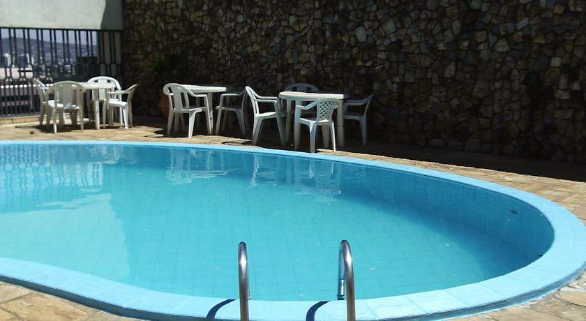 Vista Piscina Flatgyn La Residence