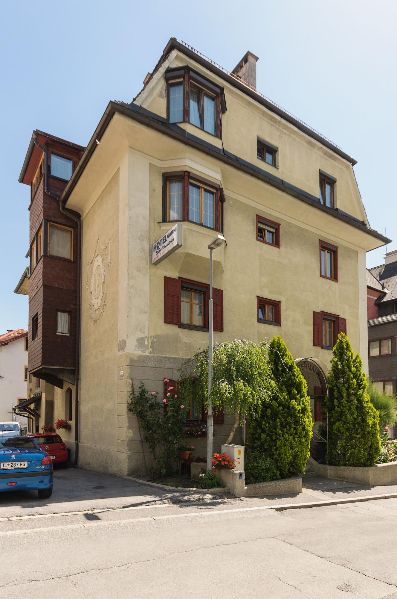 Varios Hotel Tautermann