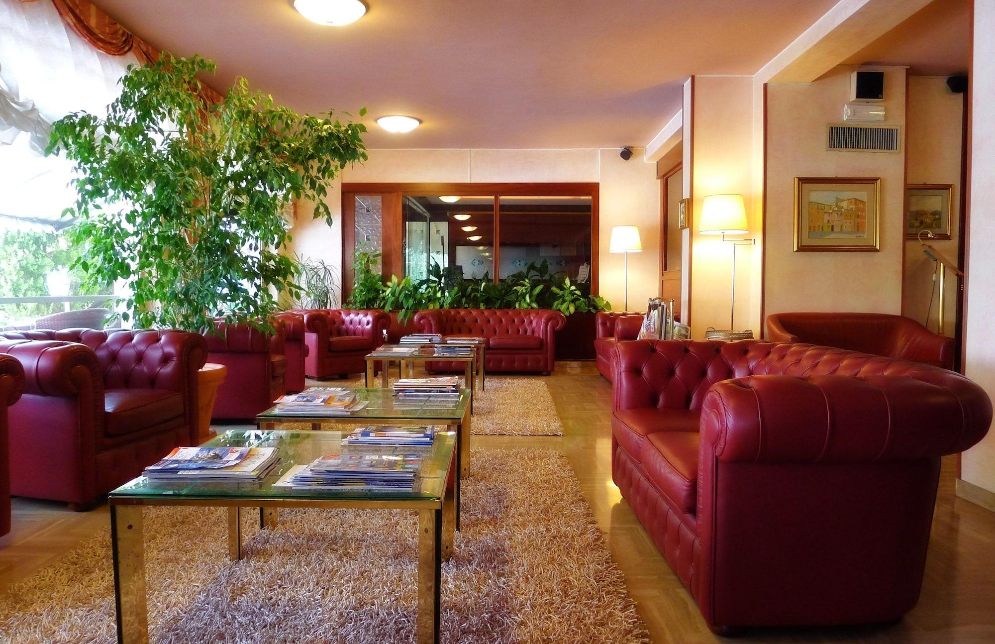 Vista Lobby Hotel Cristallo