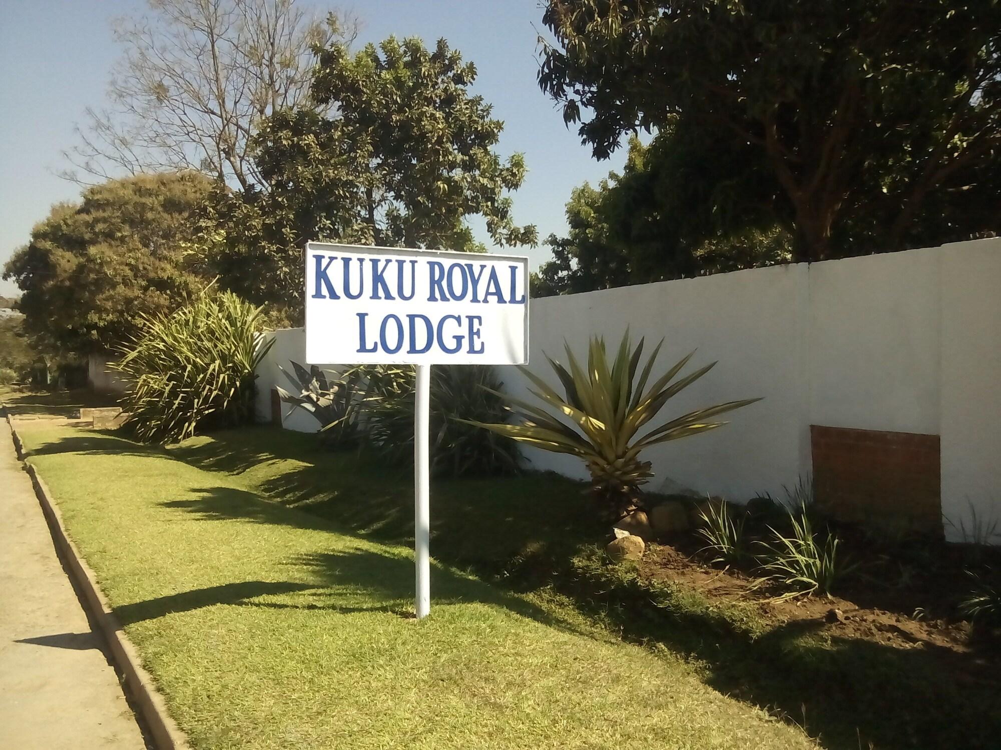 Vista Exterior Kuku Royal Lodge