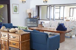 Alquiler Vacacional - Luxury Villa Mansion with Ocean Views. Prestigious Location. Sleeps 22