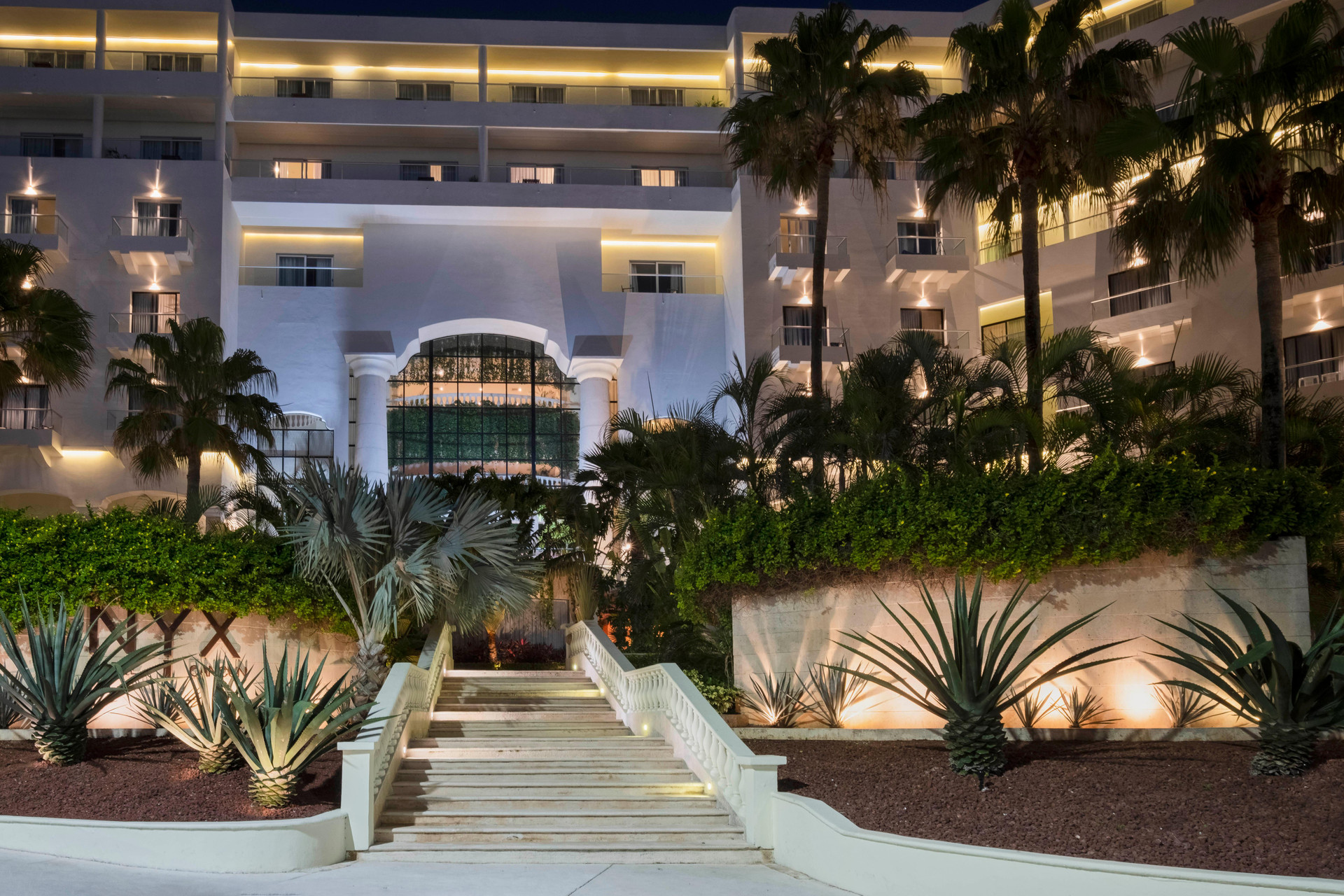 Vista Exterior Hotel NYX Cancún