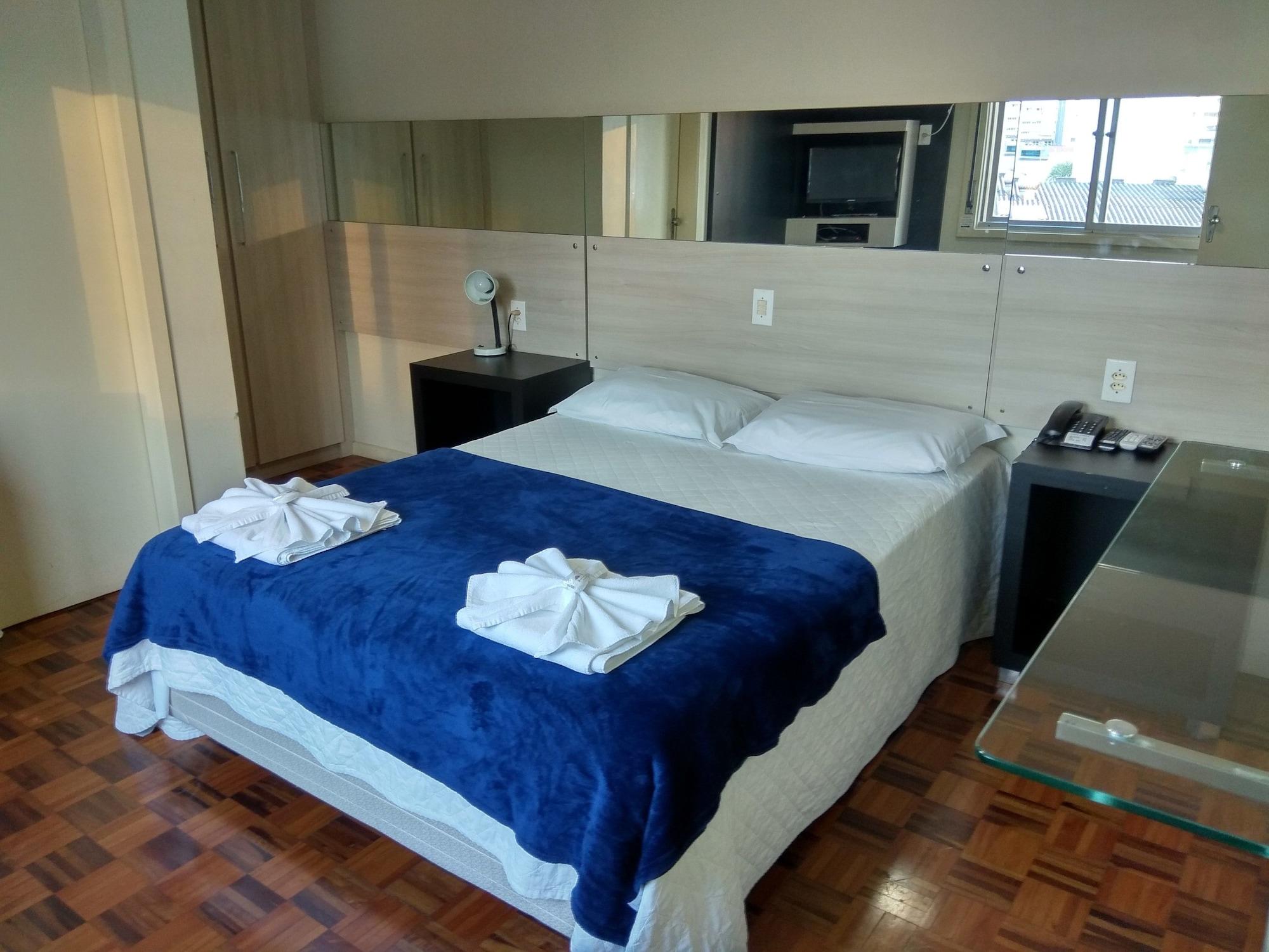 Set de Habitación Soratur Hotel & Coworking