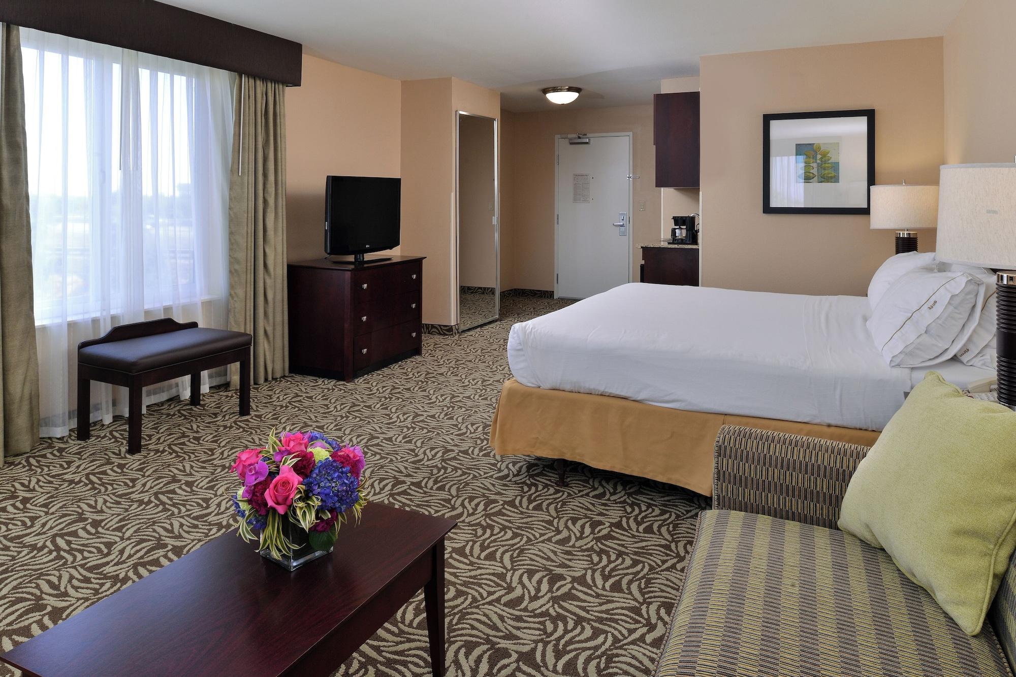 Habitación Holiday Inn Express Hotel & Suites River Park by IHG