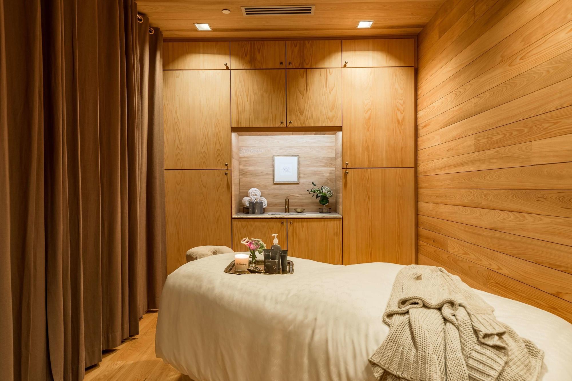 Spa The Dewberry Charleston