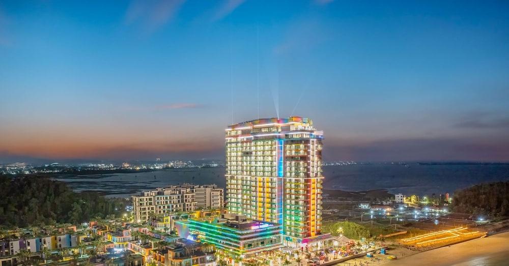 Varios Flamingo Ibiza Hai Tien Managed by Flamingo Hotels and Resorts