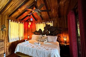 Renta Vacacional - 360 DEGREE VIEWS OF MOUNTAINS AND THE OCEAN!!! MINUTES TO THE BEACH!!!