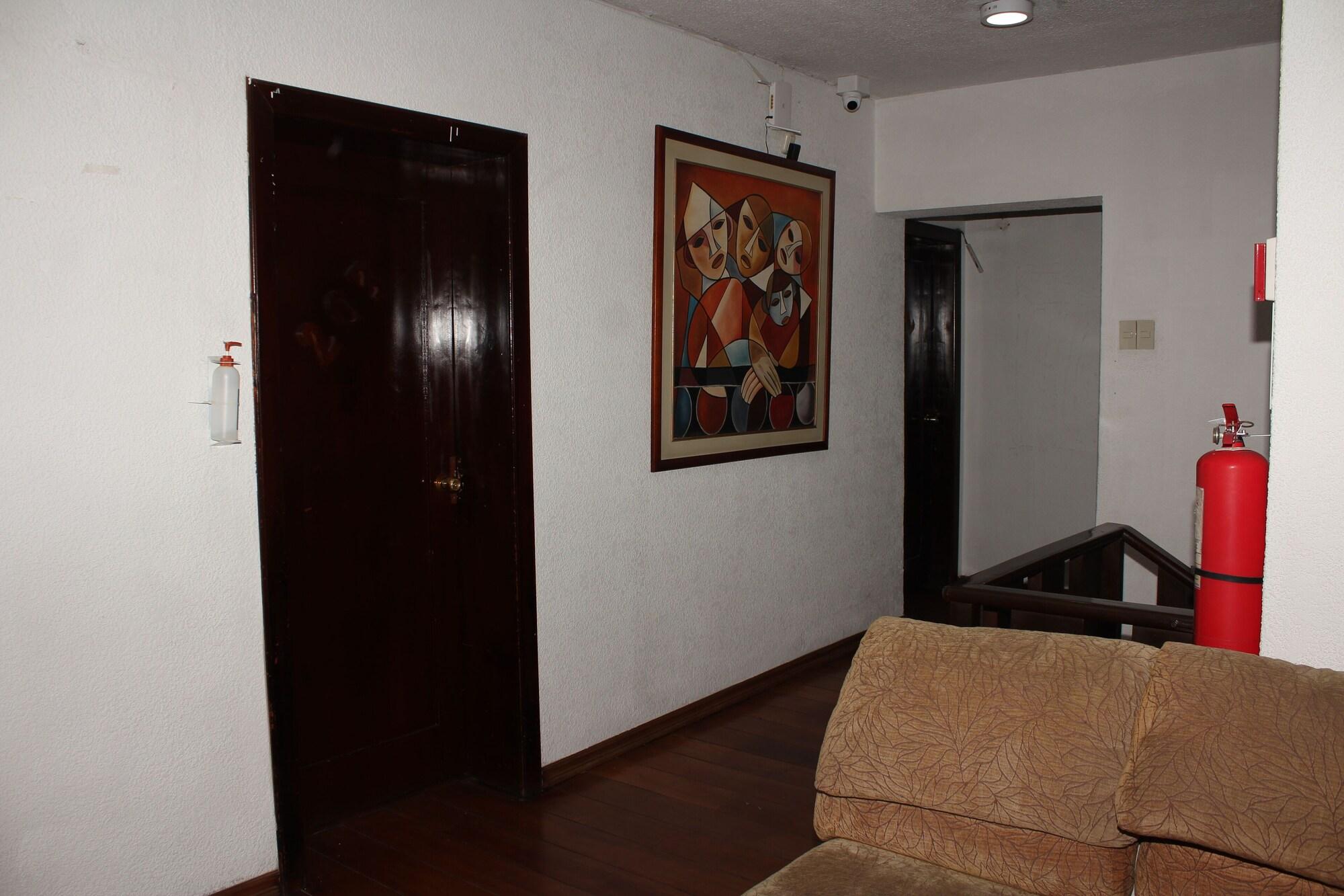 Comodidades del Alojamiento Hostal La Catolica