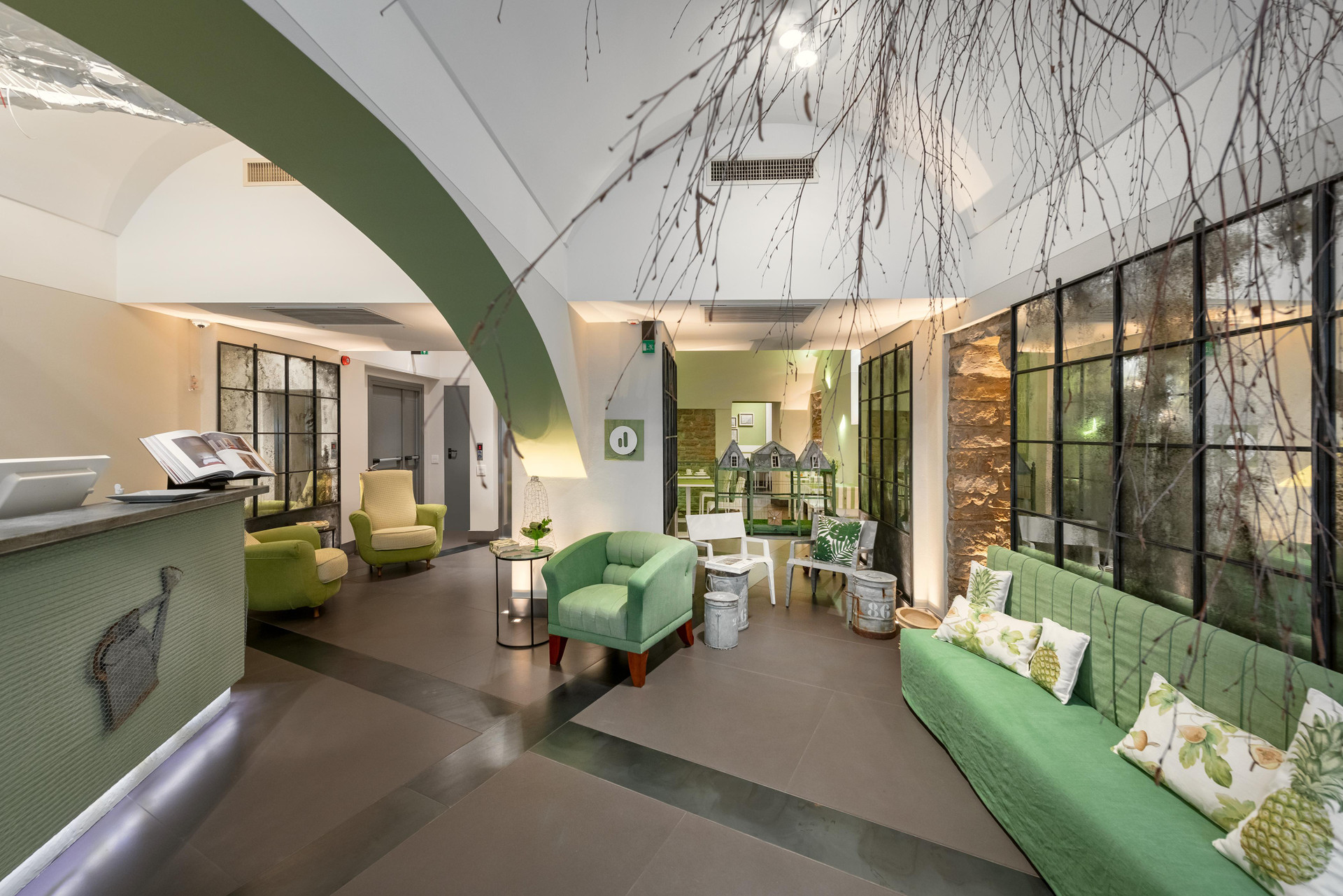 Vista Lobby GombitHotel
