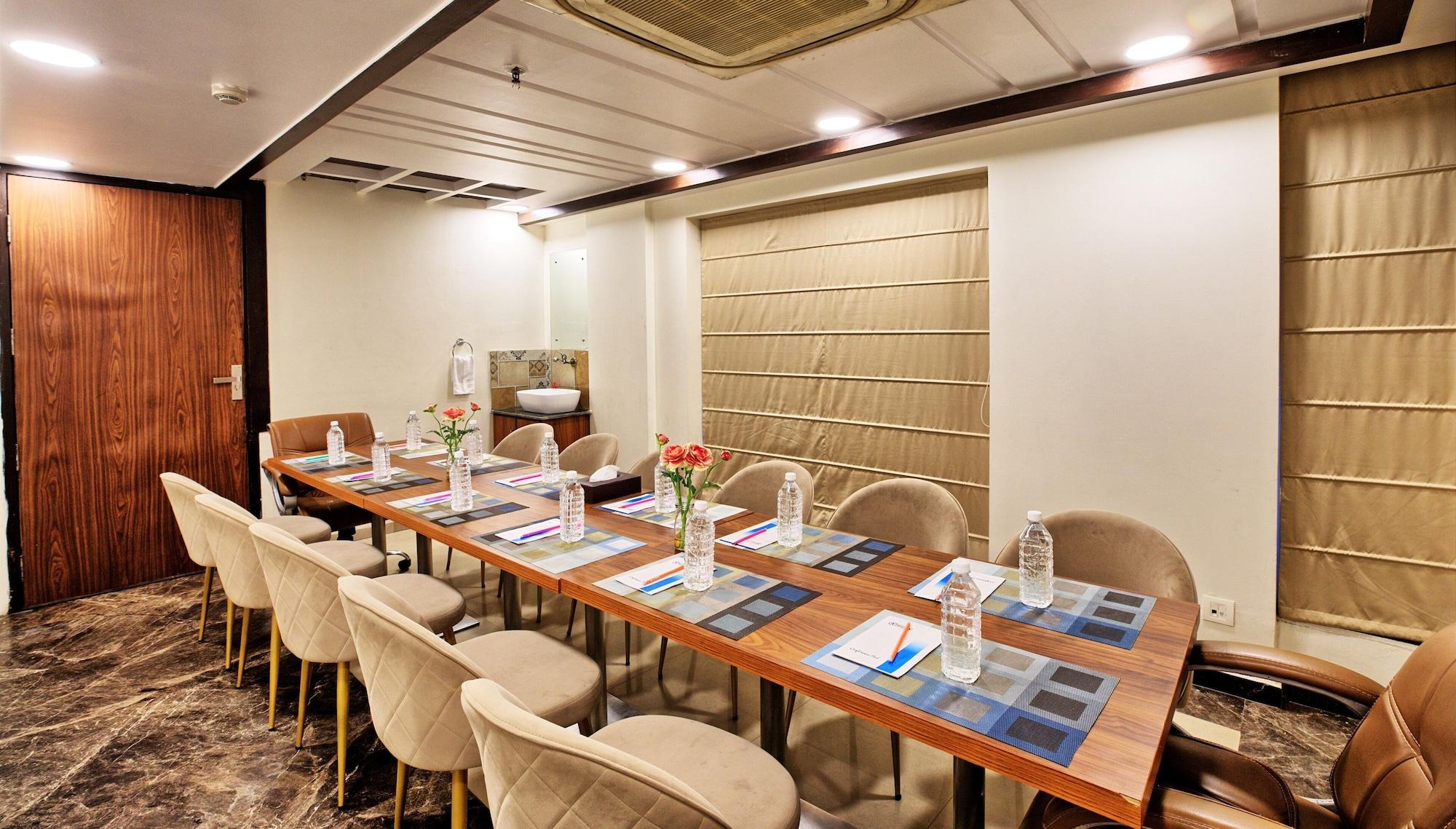 Sala de Reuniones RoseMallow Hotel New Delhi