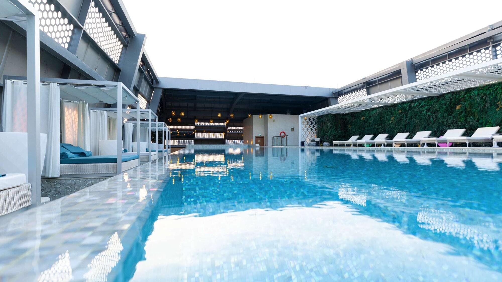 Vista Piscina Steigenberger Hotel Doha