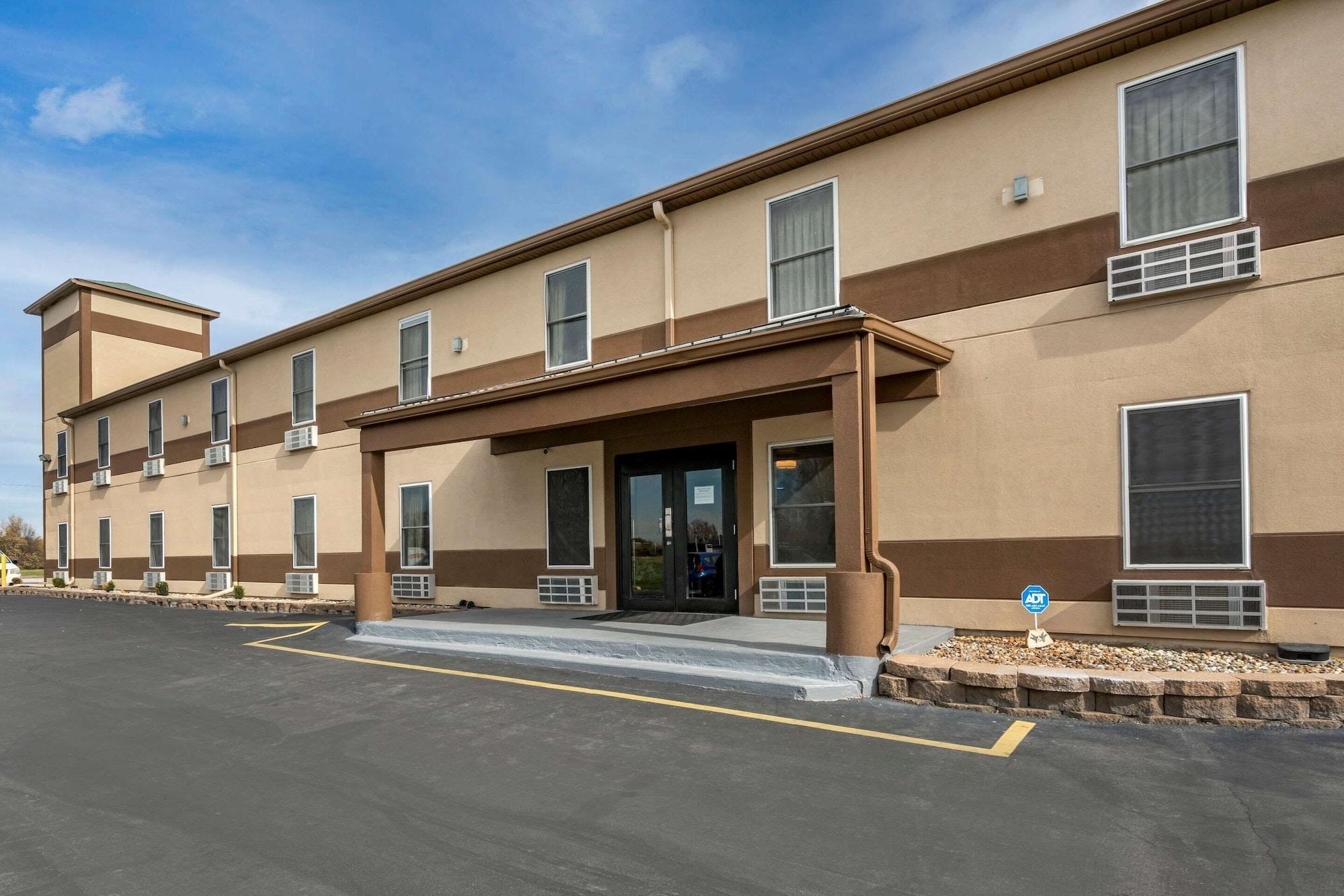 Vista Exterior Econo Lodge & Suites Granite City