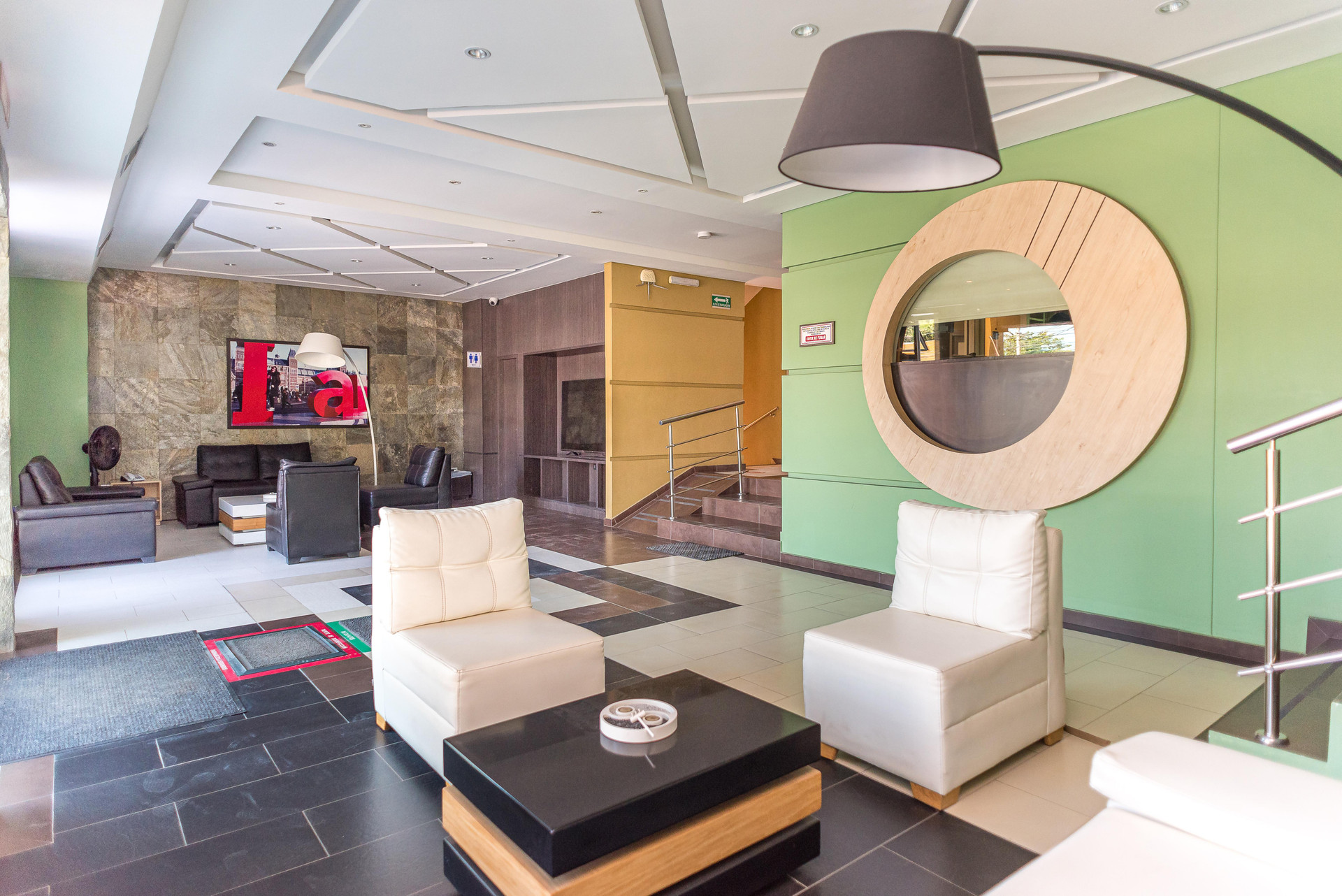 Vista Lobby Hotel 56 Avenue Plaza