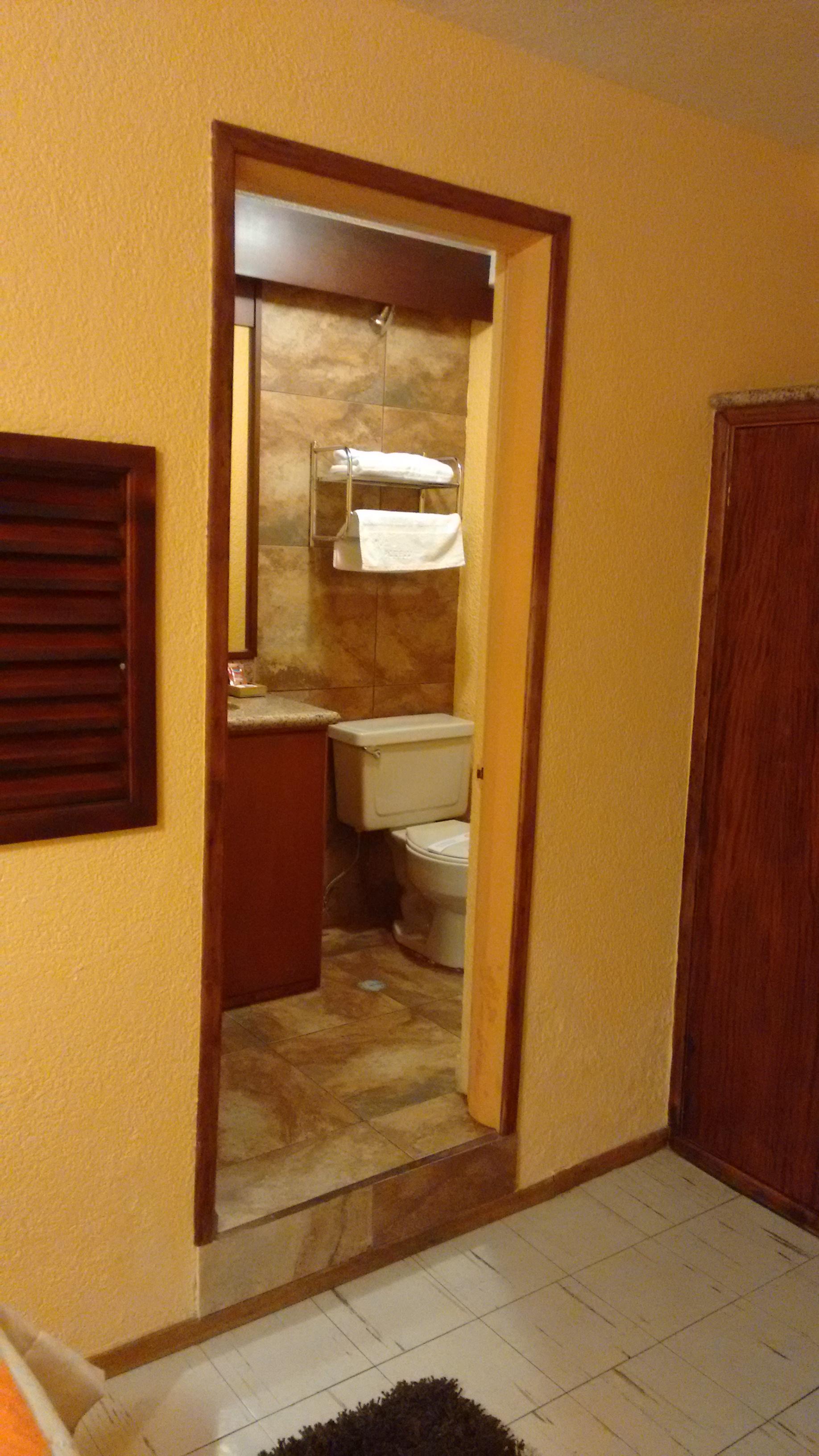 Baño Hotel Rodelu