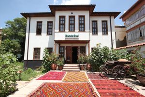 Alojamiento - Konya Dervish Hotel