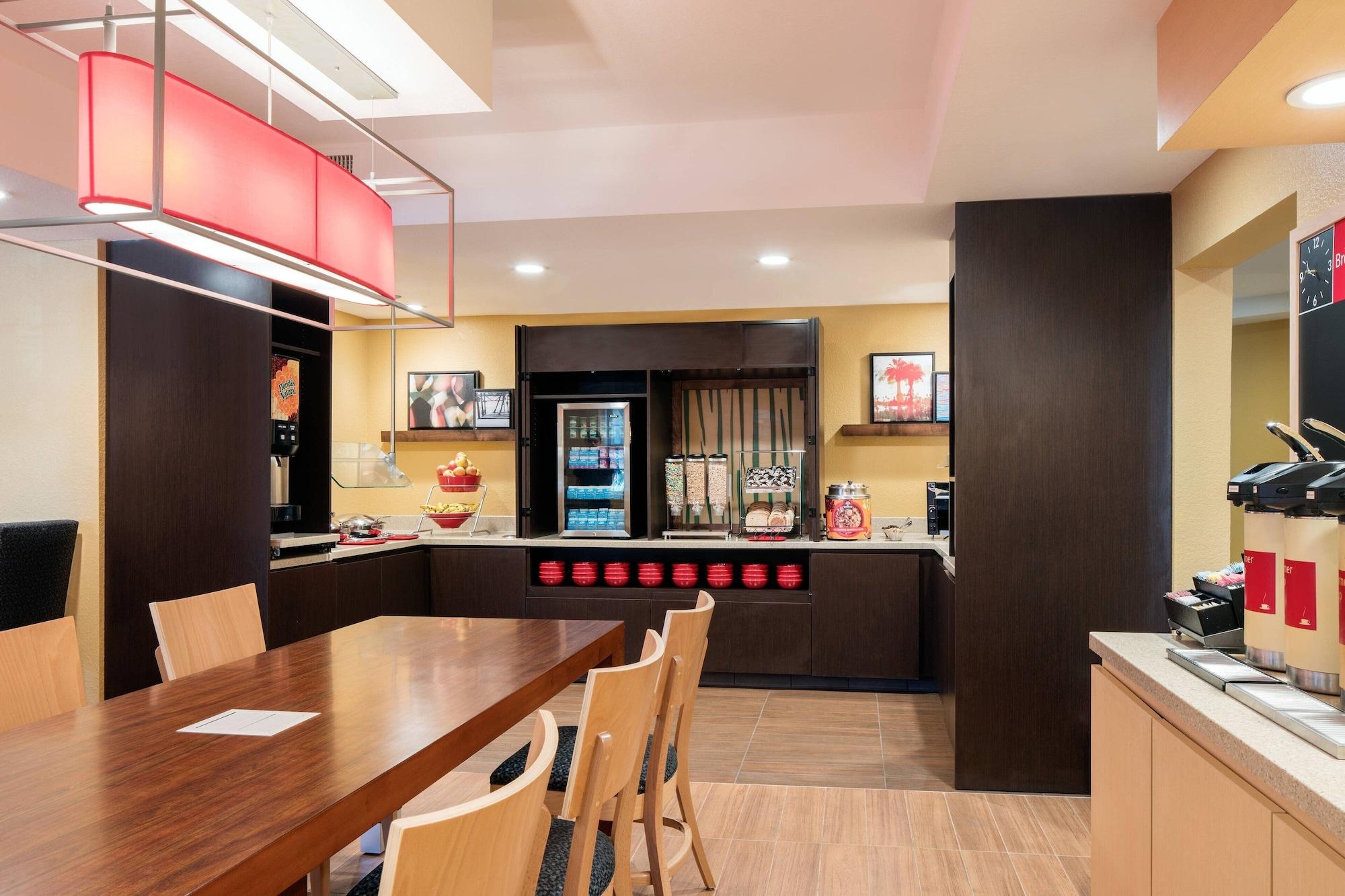 Restaurant TownePlace Suites Los Angeles LAX/Manhattan Beach
