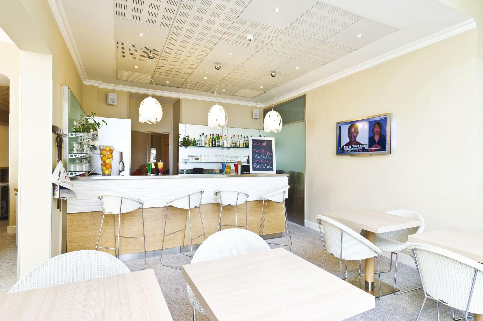 Bar/Salón Hôtel Vacances Bleues Le Balmoral