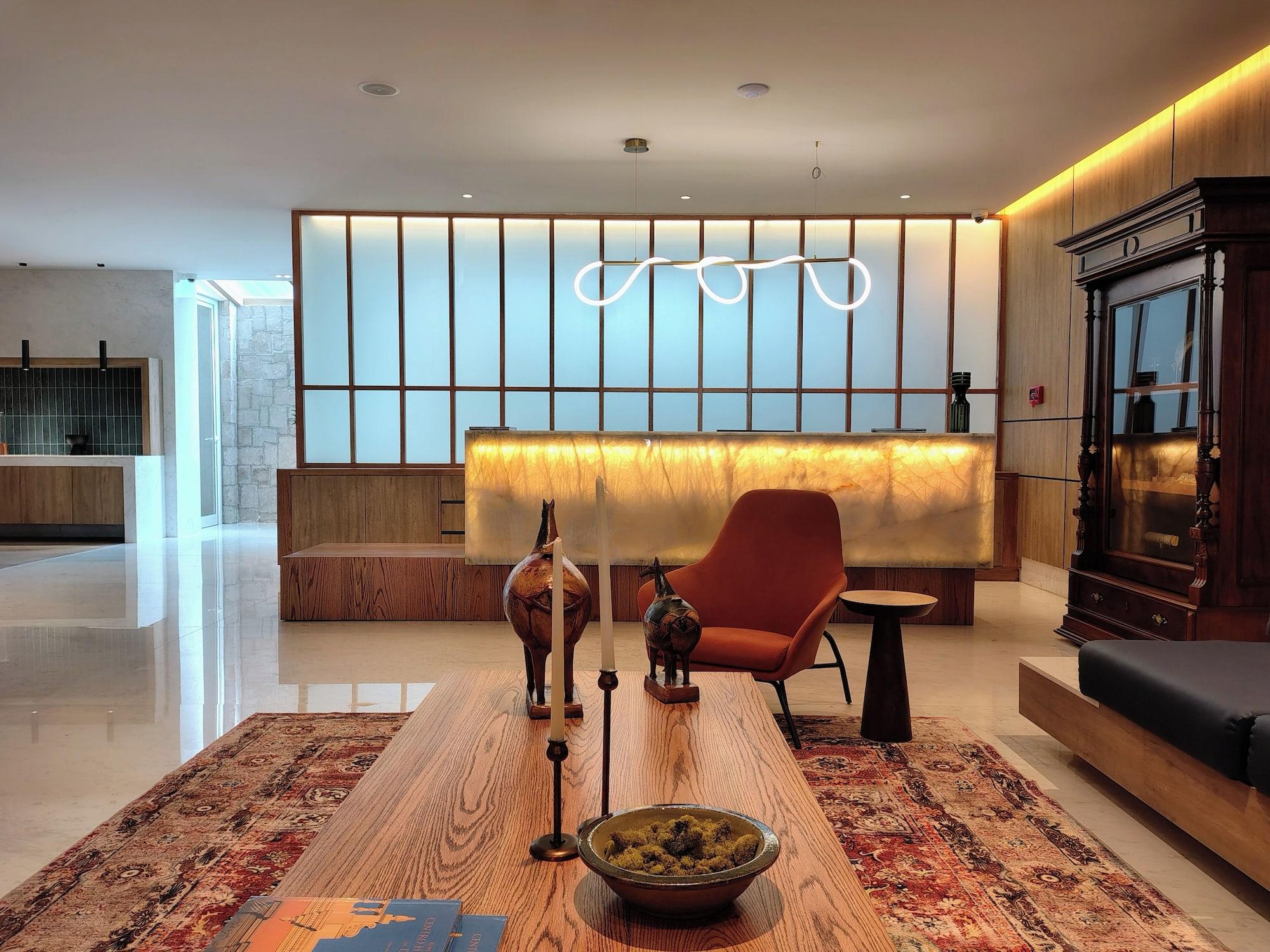 Varios Hotel Soretti