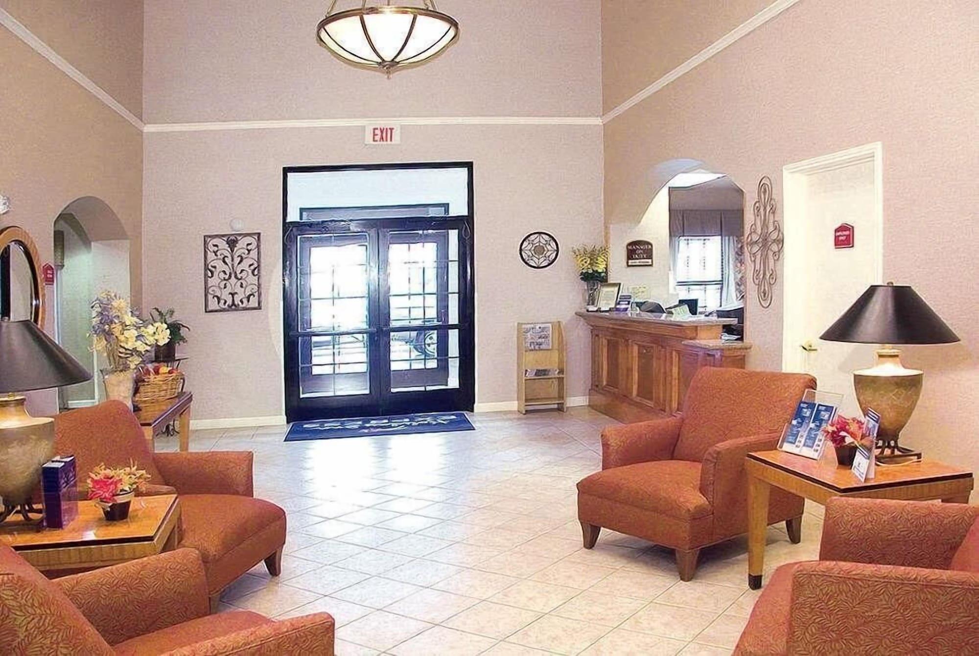 Vista Lobby Comfort Inn & Suites Fultondale Gardendale I-65