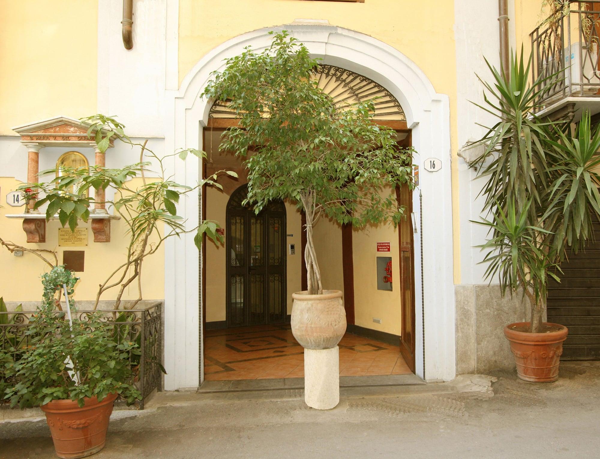 Vista Lobby Hotel Cortese