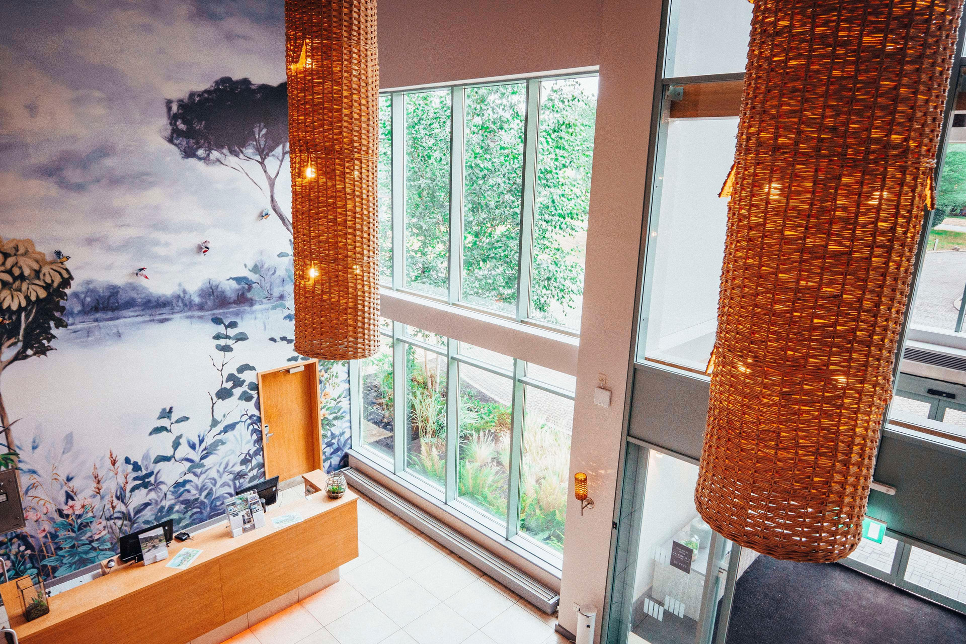 Vista Lobby De Vere Cotswold Water Park