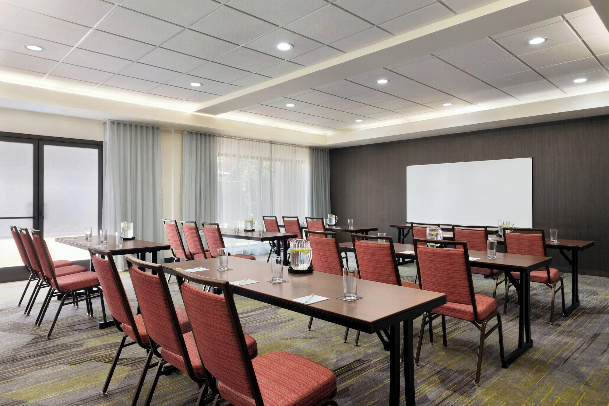 Sala de Reuniones Courtyard by Marriott Tulsa Central