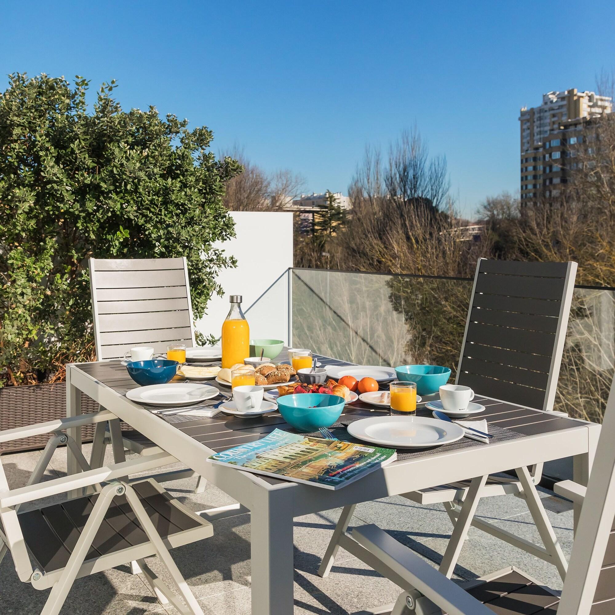 Varios Porto City House