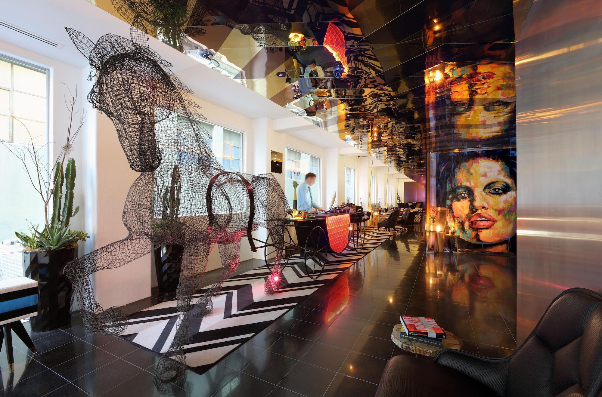 Vista Exterior Adelphi Hotel