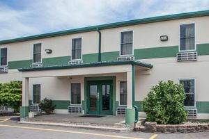 Alojamiento - Econo Lodge  Inn & Suites Granite City