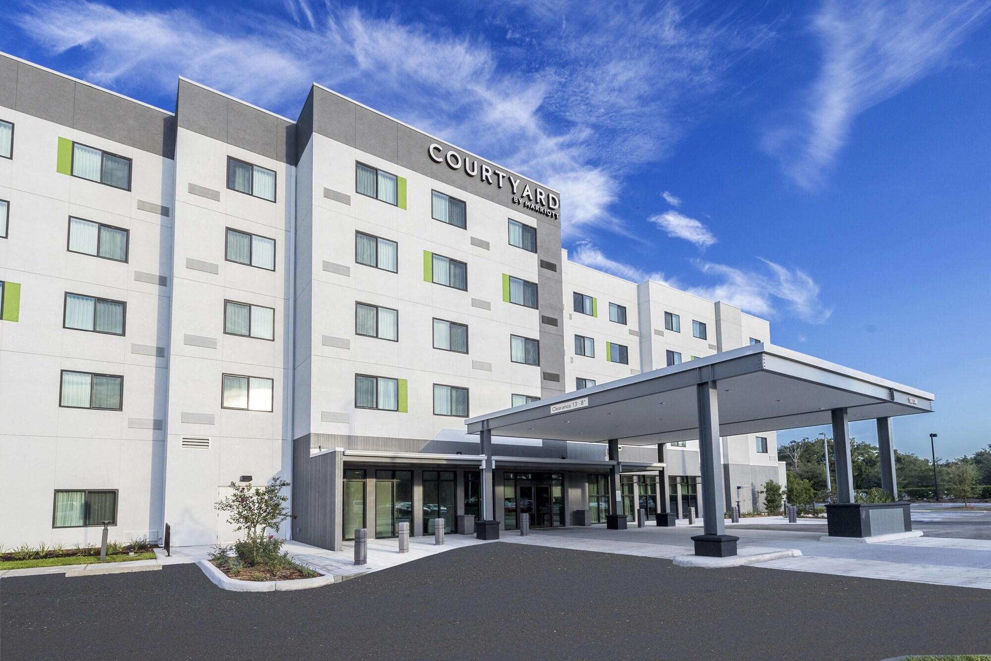 Vista Exterior Courtyard by Marriott Tampa Northwest/Veterans Expressway