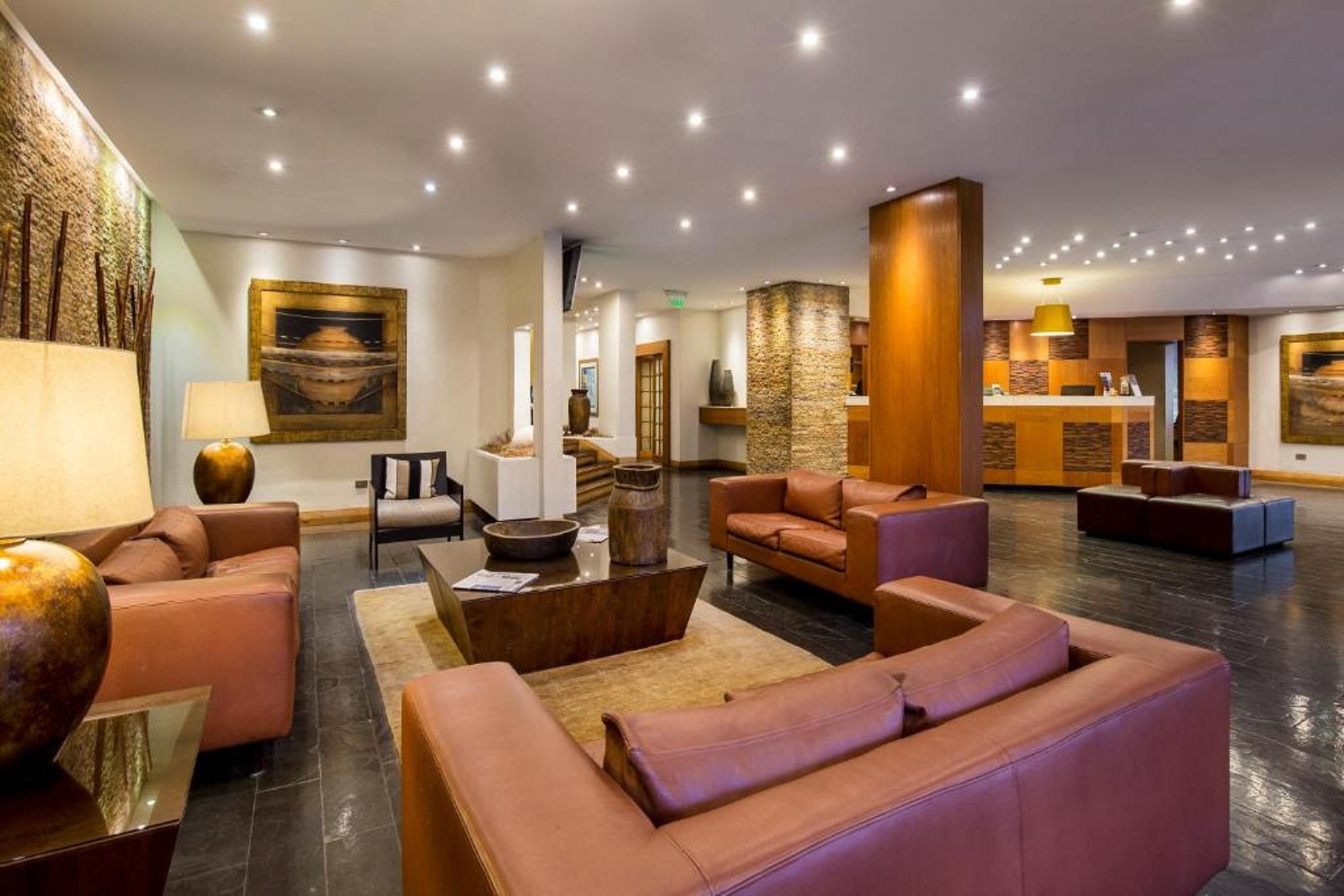 Vista Lobby Best Western Marina Del Rey