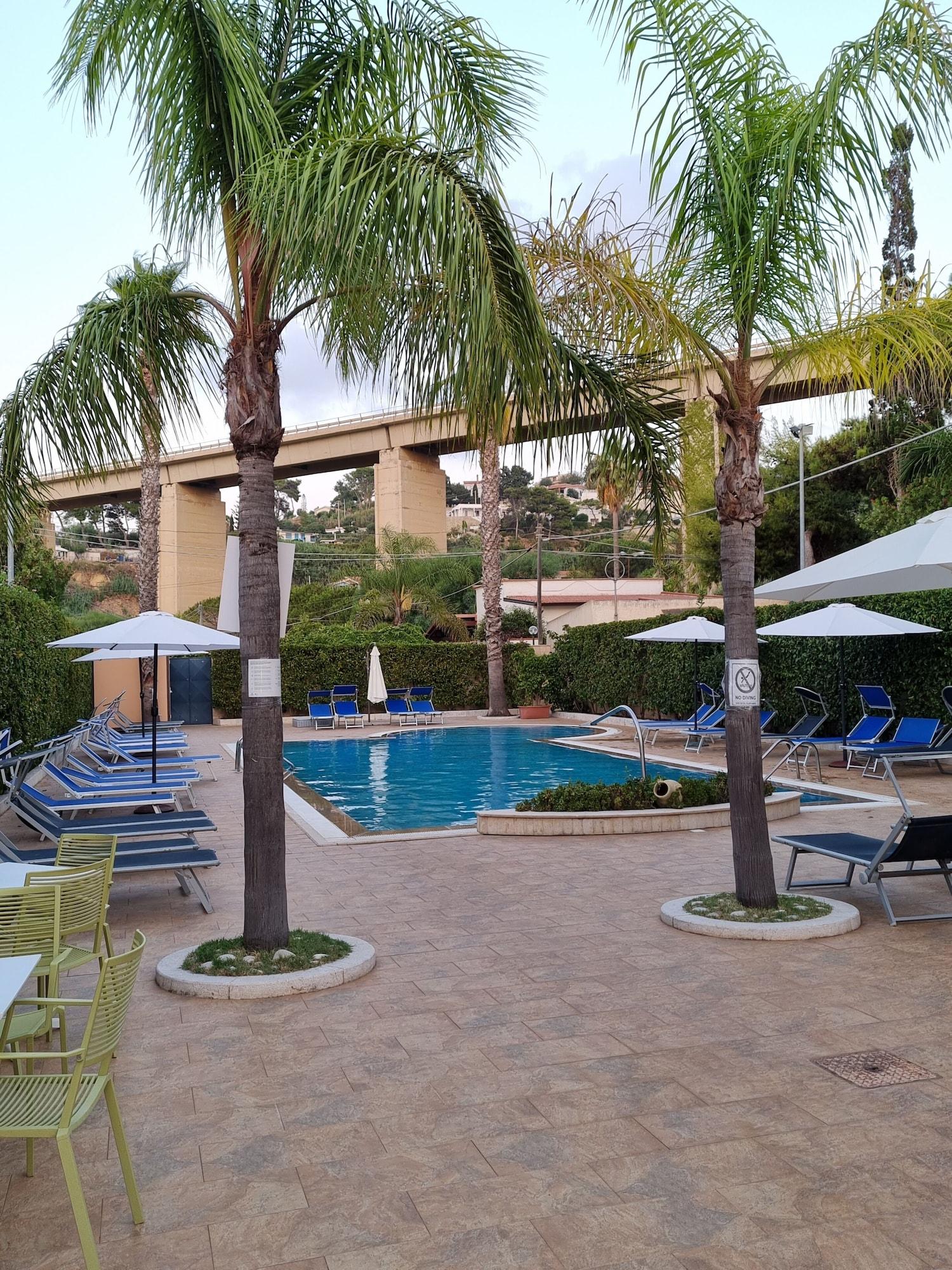 Vista Exterior Costa Azul