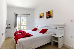 Alojamiento - Ark Beach Hotel
