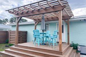 Alquiler Vacacional - 4 Minute Walk to the Beach - Cozy Beach Bungalow