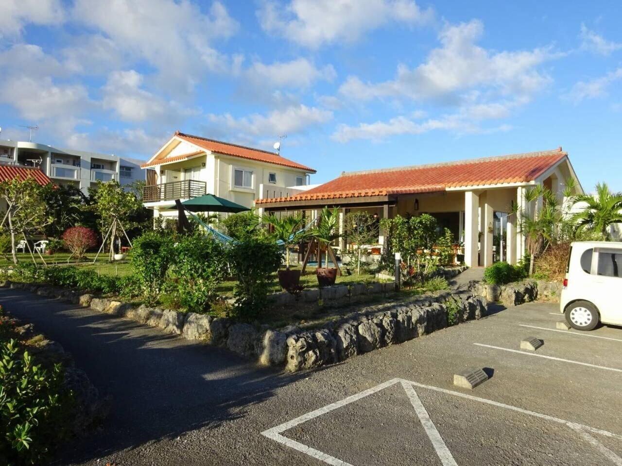 Vista Exterior Retreat House IPE