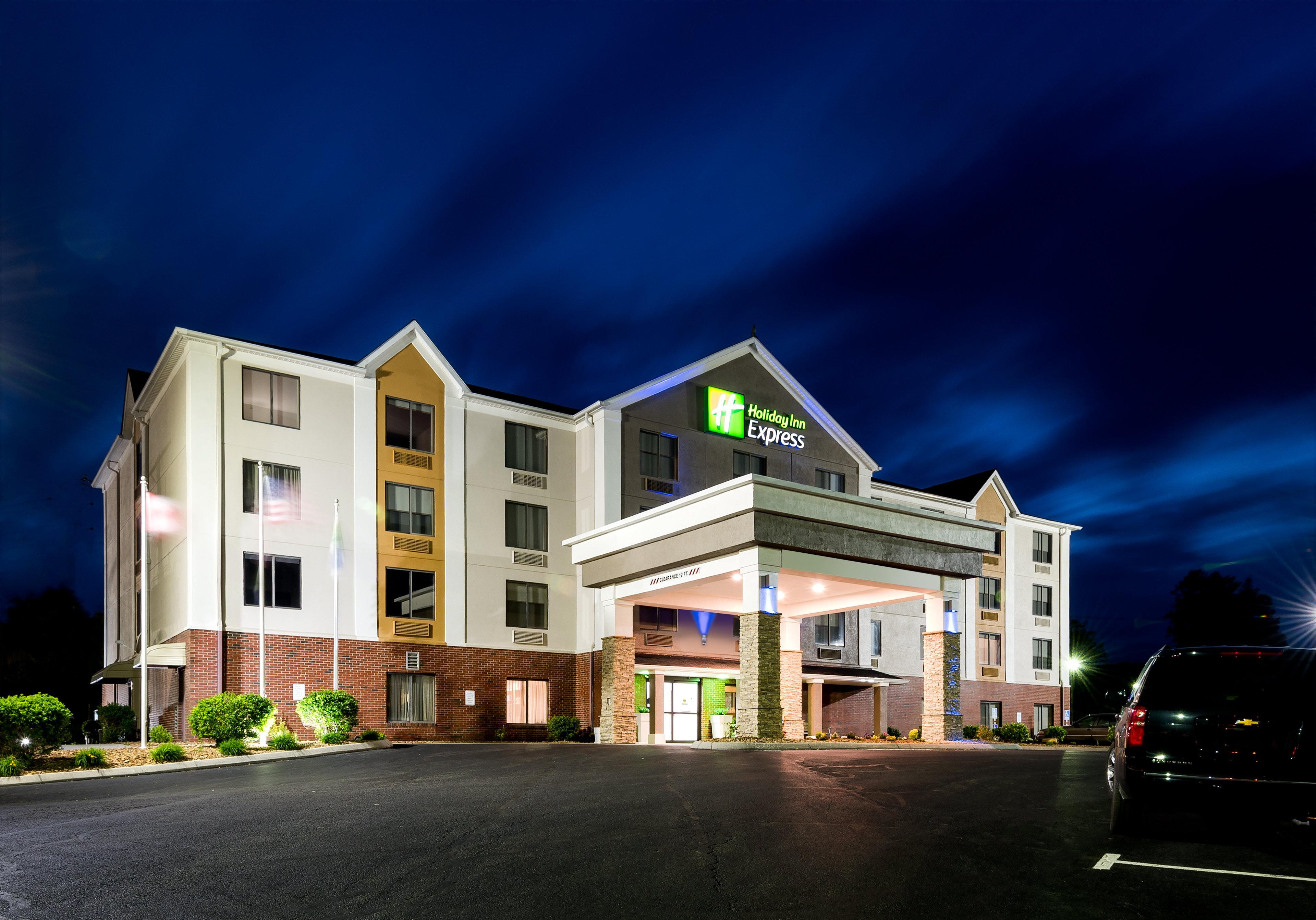 Vista Exterior Holiday Inn Express Hillsville by IHG