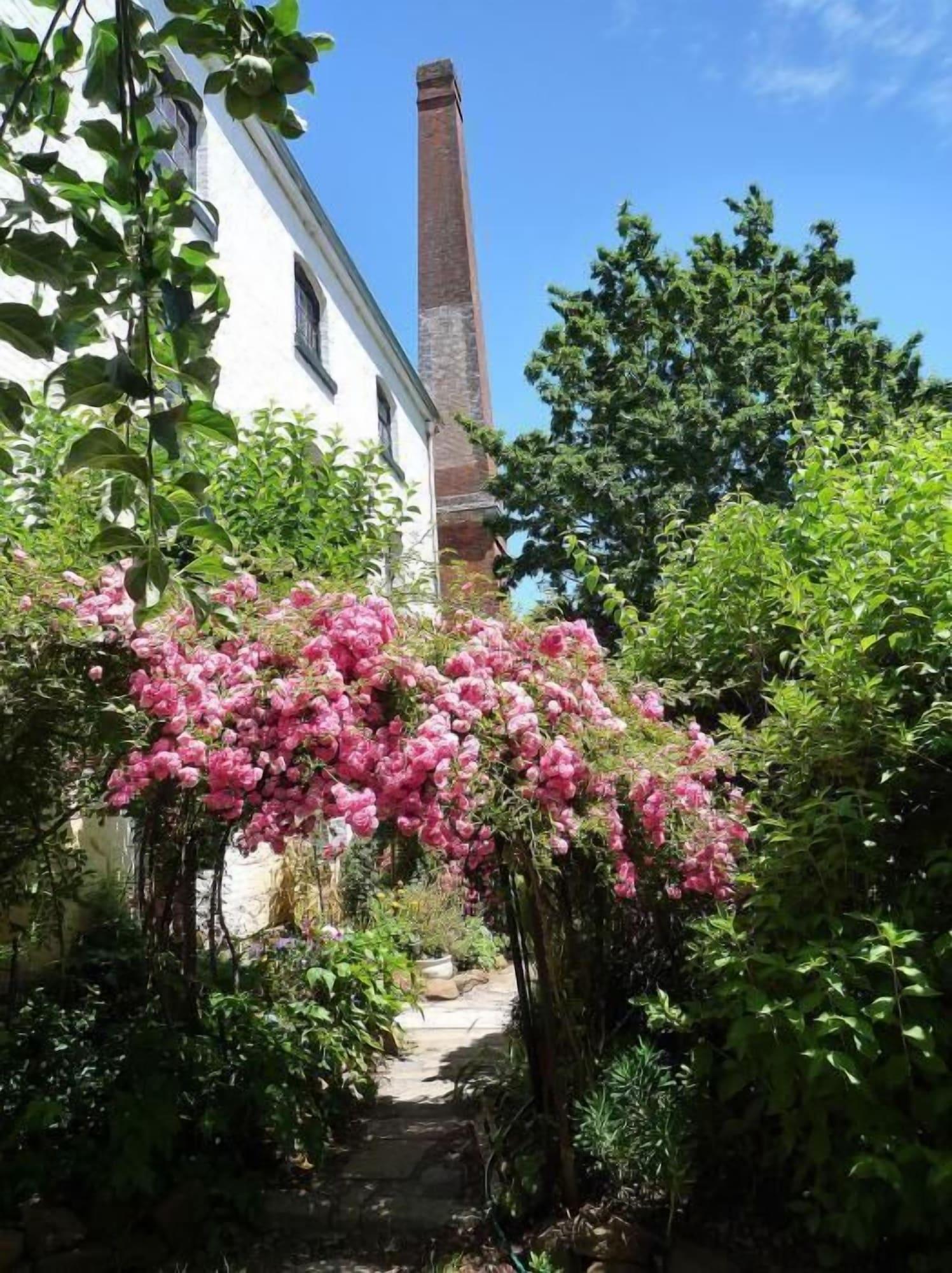 Comodidades del Alojamiento Bowerbank Mill B&B