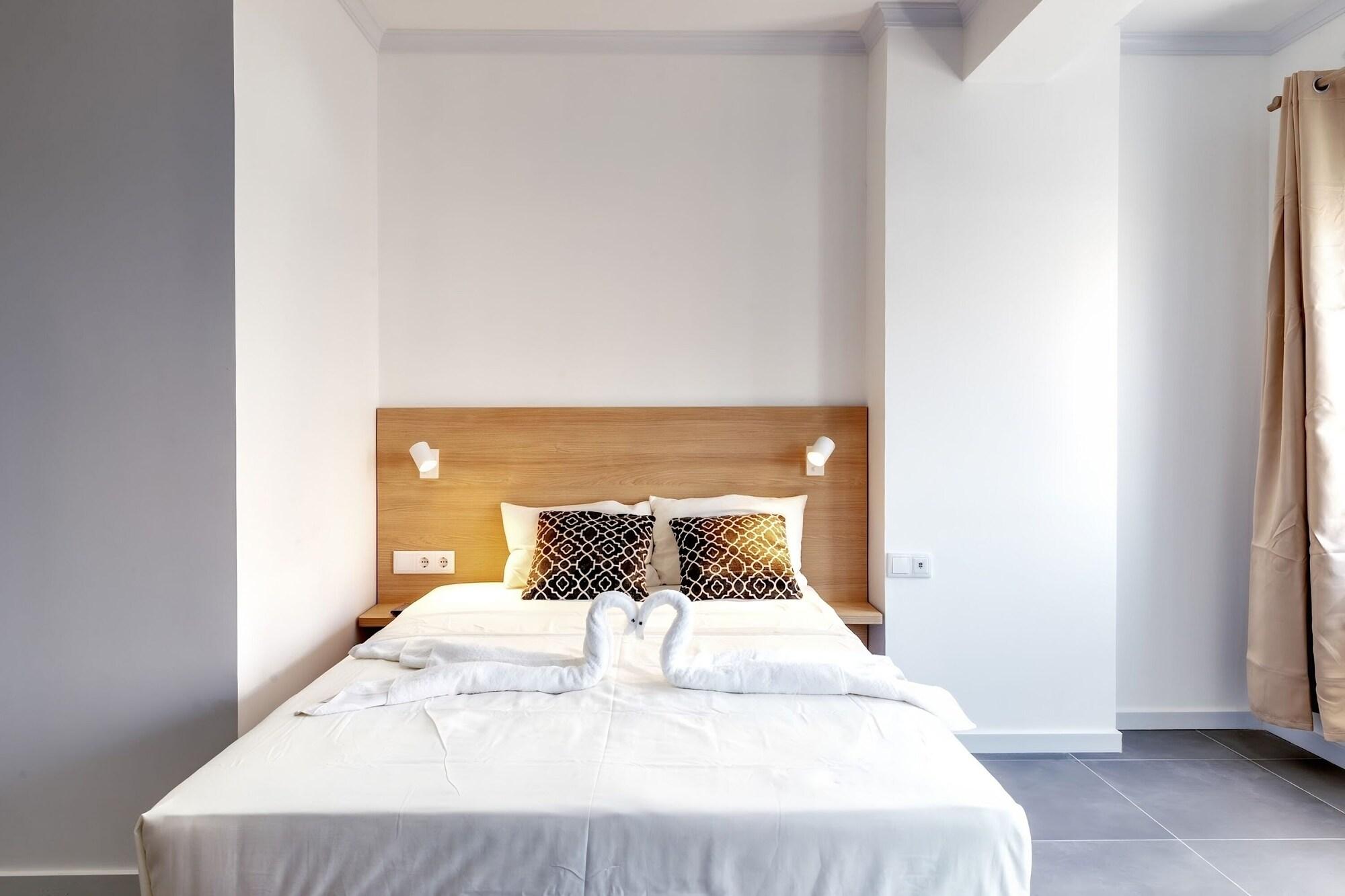 Varios Art Hotel