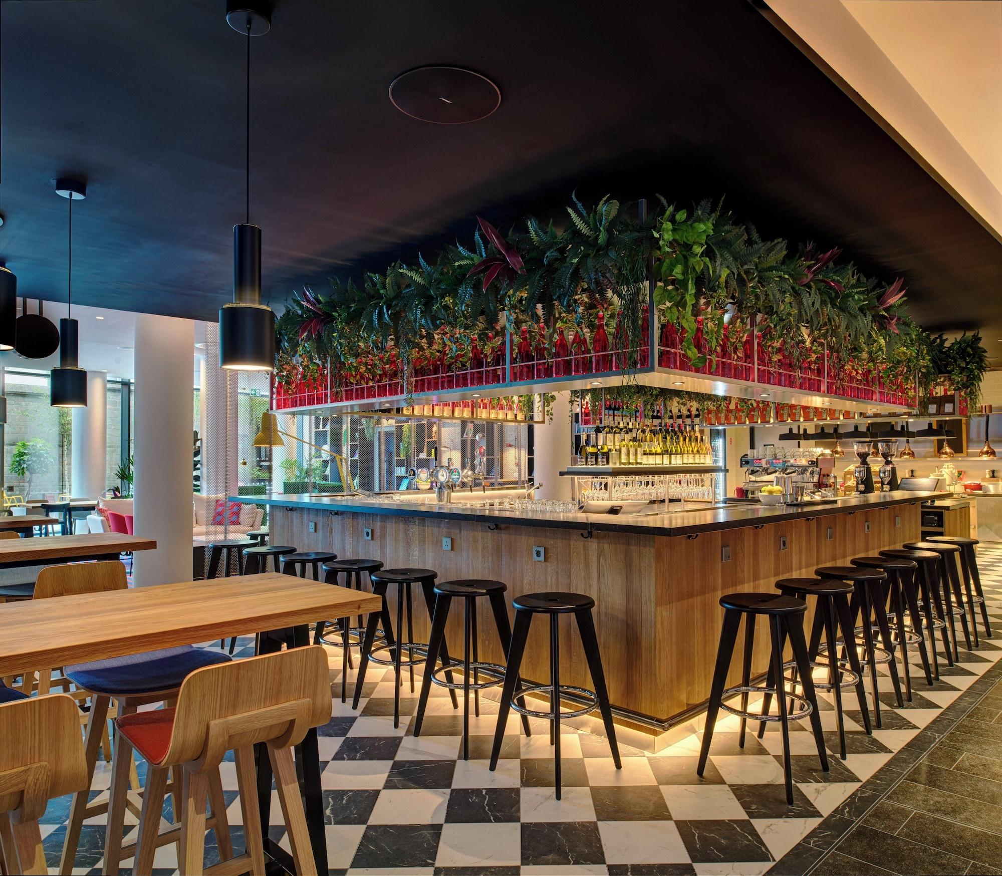 Bar/Salón citizenM Dublin St Patrick's
