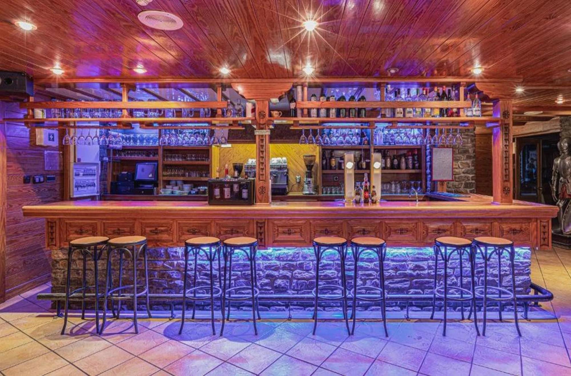 Bar/Salón Hotel Cal Ruiz