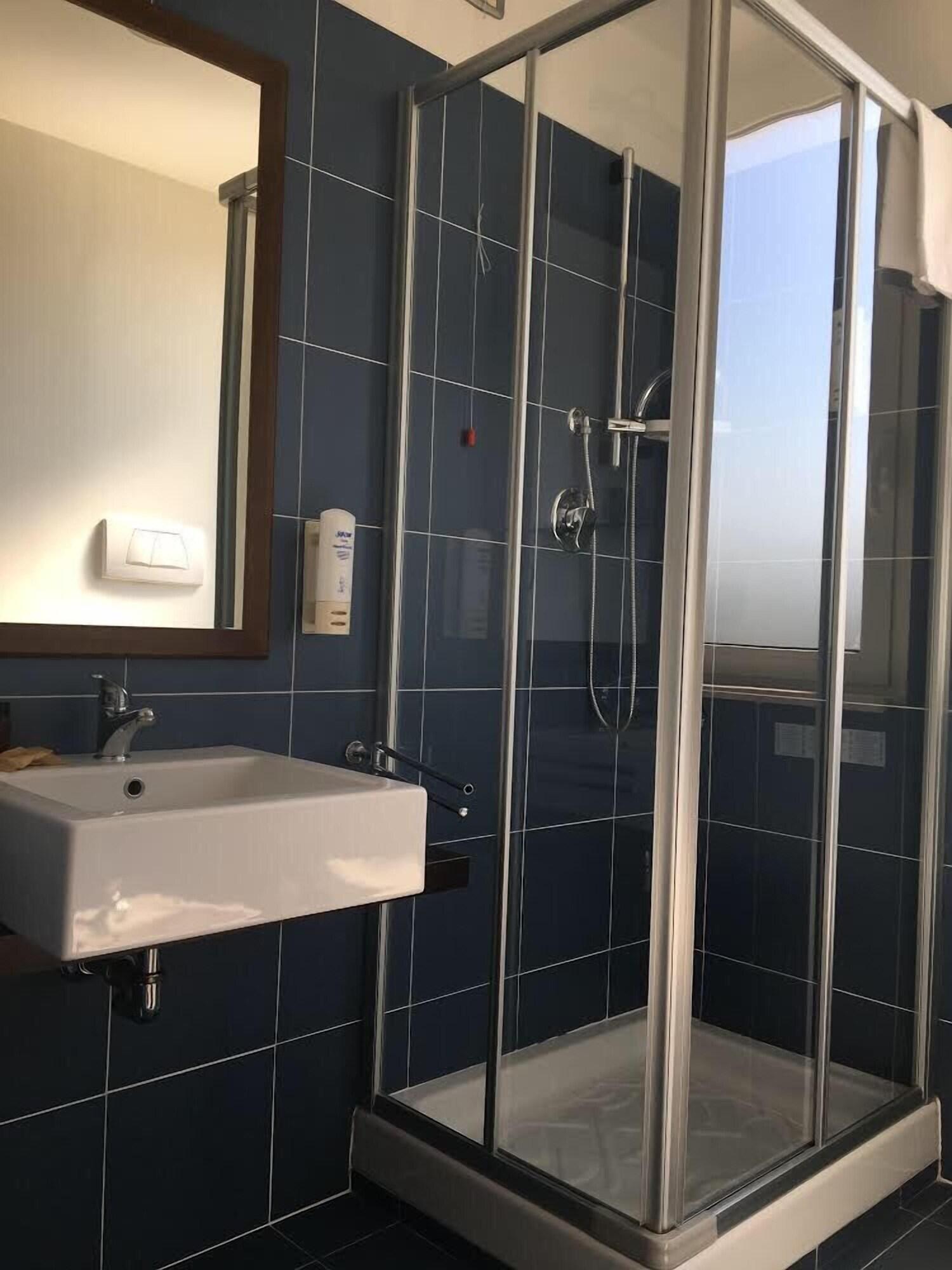 Equipamiento de Habitación Hotel Royal