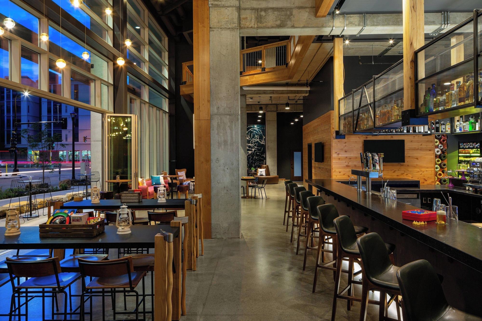 Bar/Salón Moxy Minneapolis Downtown