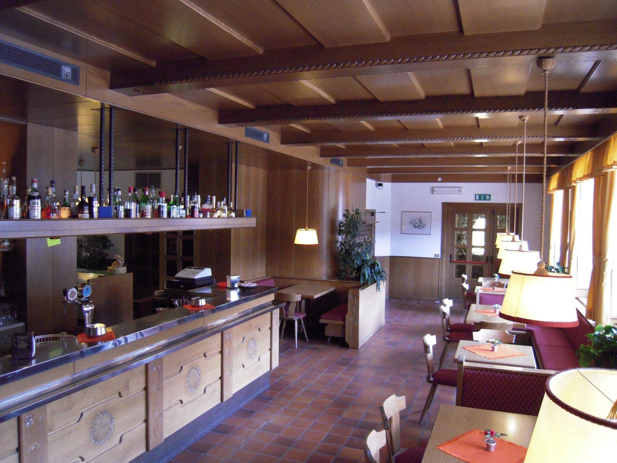 Bar/Salón Seggiovia