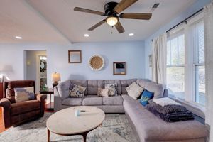 Alquiler Vacacional - 3 Mi to Radford University & River, Charming Home