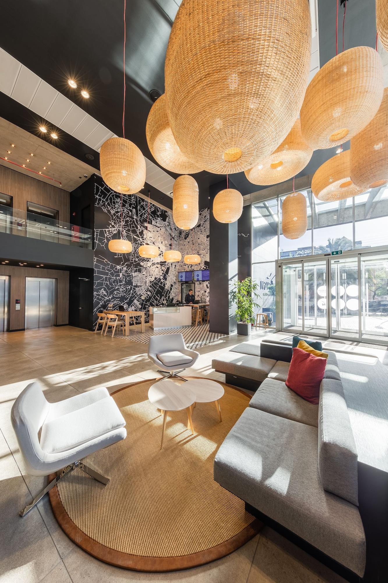 Vista Lobby Novotel Santiago Providencia