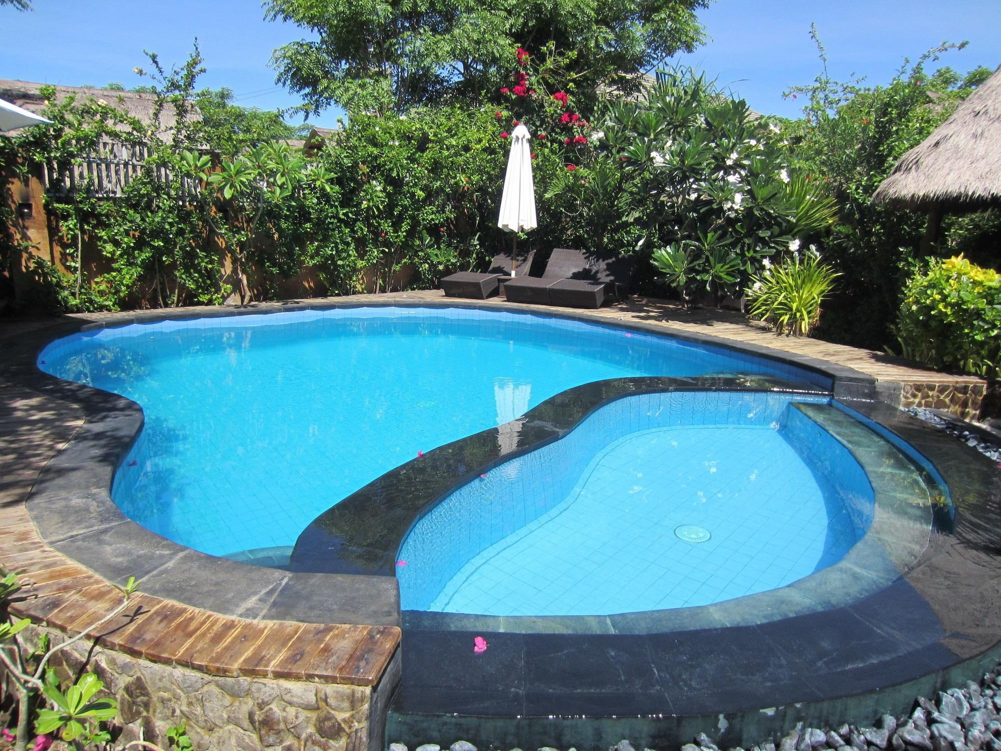 Vista Piscina Gili Hideaway
